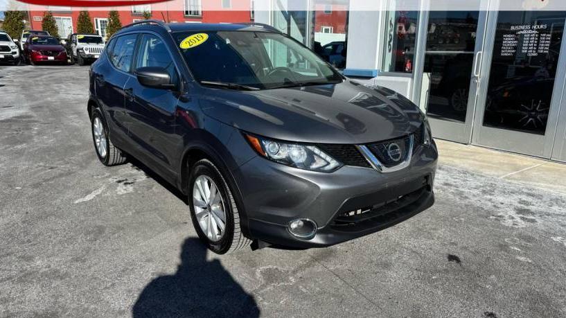 NISSAN ROGUE SPORT 2019 JN1BJ1CR7KW322028 image